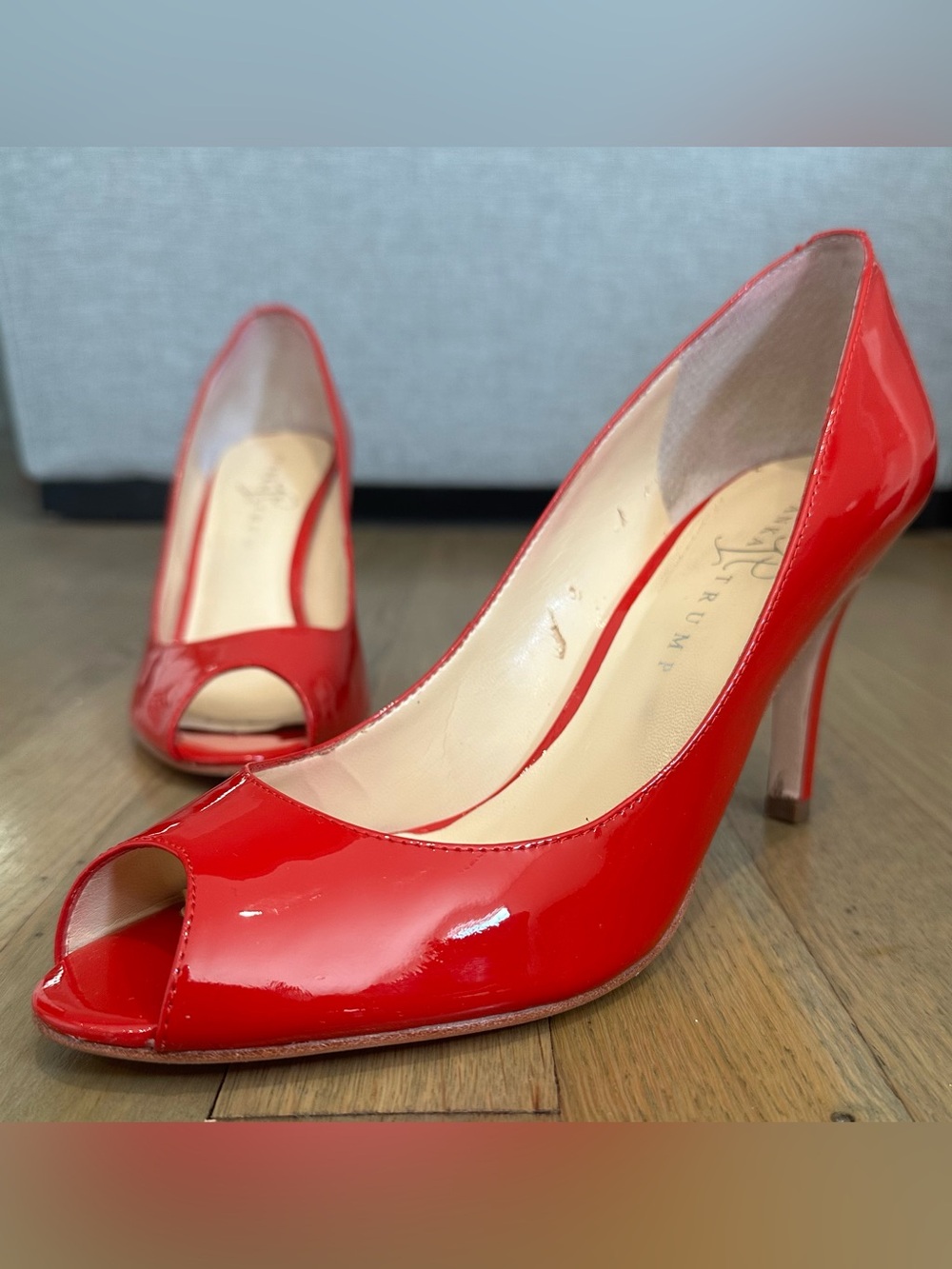 Red Patent Leather Open-Toe Pumps, glossy shine, size 9 - Picture 7 of 12